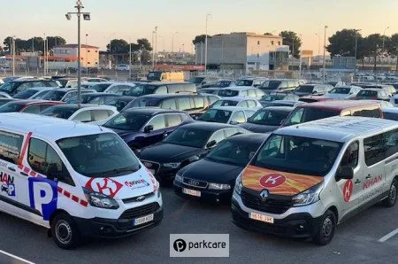 Khan Parking M&aacute;laga imagen 2